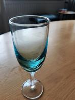 Prachtig glas is best zwaar mooi blauwe kelk, Verzamelen, Glas en Borrelglaasjes, Verzenden, Zo goed als nieuw, Overige typen