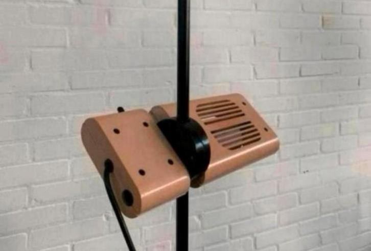 Aton Terra vloerlamp van Ernesto Gismondi Artemide jaren 80., Huis en Inrichting, Lampen | Vloerlampen, Ophalen of Verzenden