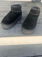 Uggs zwart maat: 36 zo goed als nieuw !, Ophalen of Verzenden, Zo goed als nieuw, Zwart