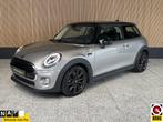 Mini Cooper 1.5 Cooper Chili Serious Business NL auto | Schu, 136 pk, Gebruikt, 4 stoelen, Leder en Stof