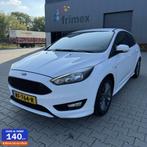 Ford Focus 1.0 ST-Line | PDC | Sport Uitvoering !, Auto's, Ford, 125 pk, Gebruikt, Euro 6, Wit
