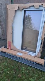 Velux GGL UK04 wit houten dakraam met gootstuk en rolgordijn, Ophalen, Dubbelglas, 80 tot 120 cm, Nieuw