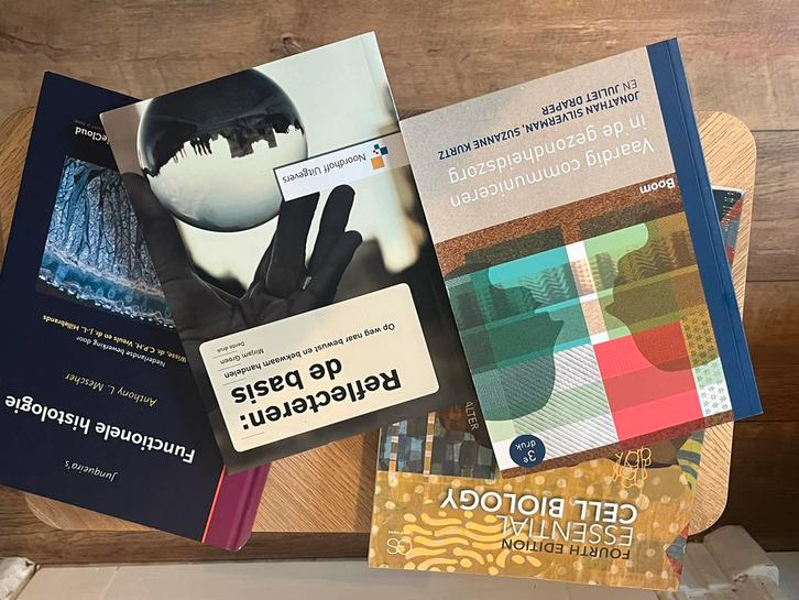 Studieboeken Geneeskunde - WO niveau, Boeken, Studieboeken en Cursussen, Zo goed als nieuw, WO, Beta, Ophalen of Verzenden