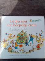 Liedjes met een hoepeltje erom, Boeken, Gelezen, Ophalen of Verzenden