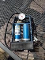 Hella voetpomp met dubbele pompcilinders en drukmeter., Ophalen of Verzenden