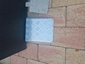 Aluminium Traanplaat - 20x20 cm beschikbaar voor biedingen