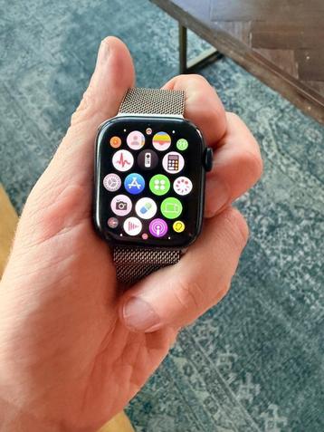 Apple watch 8 | 41mm | Met extra bandje beschikbaar voor biedingen