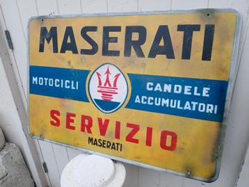 Oud Maserati bord 84 x 52cm beschikbaar voor biedingen