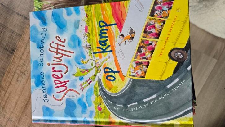Janneke Schotveld - Superjuffie op kamp, Boeken, Kinderboeken | Jeugd | onder 10 jaar, Zo goed als nieuw, Fictie algemeen, Ophalen of Verzenden