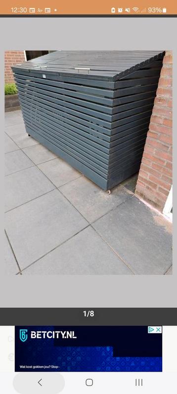 Container schuurtje van metaal nieuw. beschikbaar voor biedingen