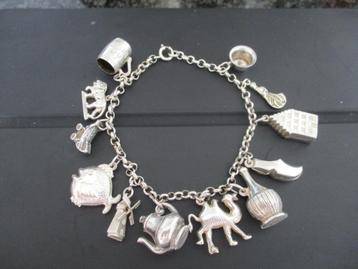 zilveren bedelarmband beschikbaar voor biedingen