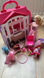 Barbie uitklaphuis incl. Accesoires, Kinderen en Baby's, Speelgoed | My Little Pony, Ophalen of Verzenden, Zo goed als nieuw