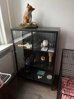 Zwarte vitrinekast - Zo goed als nieuw!, Huis en Inrichting, Kasten | Vitrinekasten, Ophalen, 100 tot 150 cm, 50 tot 100 cm, 25 tot 50 cm