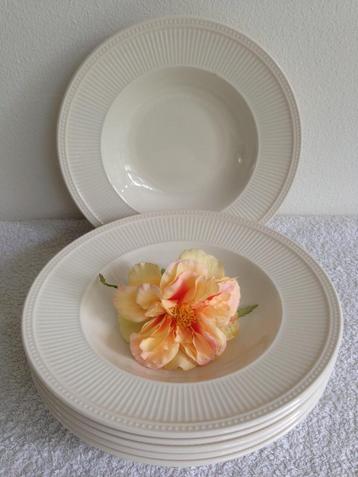 🌹6 Mooie WEDGWOOD Windsor DIEPE BORDEN. beschikbaar voor biedingen
