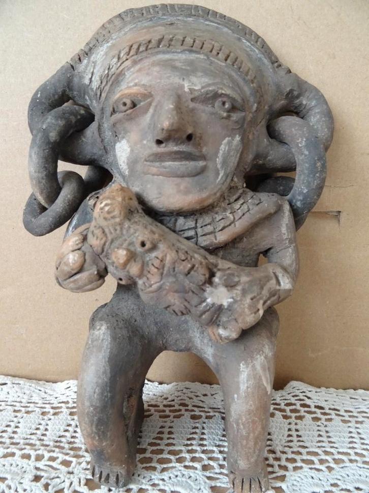 Aardewerk beeld Peru inheems beeld met vogel 22cm vintage, Antiek en Kunst, Curiosa en Brocante, Ophalen of Verzenden