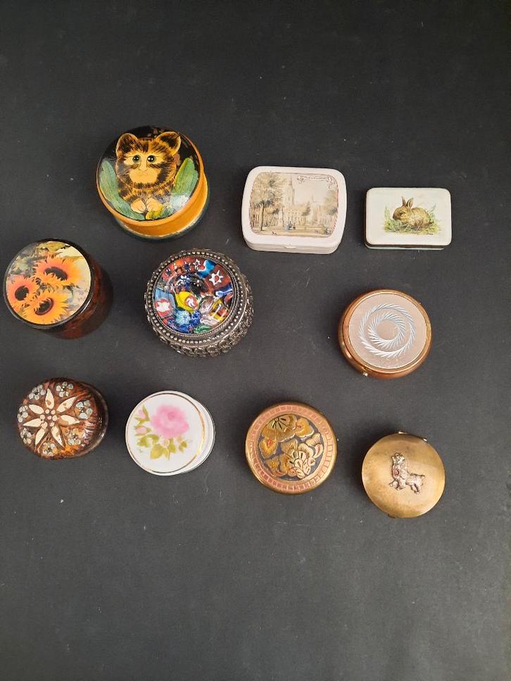 Verzameling oude pillen doosjes , Antiek en Kunst, Curiosa en Brocante, Ophalen of Verzenden