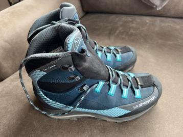 Zgan blauwe La Sportiva Wandelschoenen Maat 39 beschikbaar voor biedingen