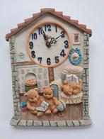 Kinder klok met beren van steen, Antiek en Kunst, Ophalen of Verzenden