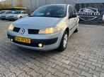 Renault Mégane 1.4 16V 2002 Grijs, 4 cilinders, 620 kg, Handgeschakeld, Dealer onderhouden