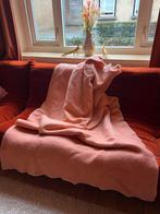 Retro vintage 100% wollen deken. Kleur: roze koraal, Ophalen of Verzenden, Zo goed als nieuw