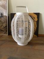 Windlicht, rotan, nieuw, wit VT-wonen., Zonne-energie, Minder dan 50 watt, Nieuw, Ophalen of Verzenden
