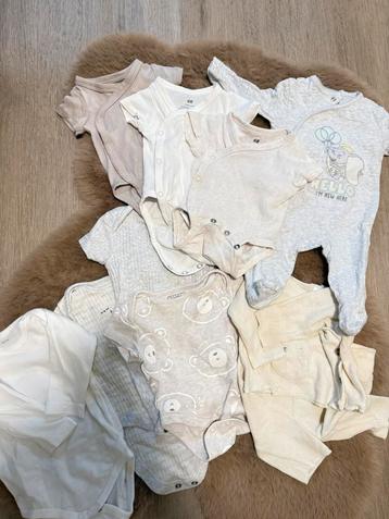 Baby pakket maat 50 beschikbaar voor biedingen