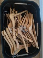 30 Houten Kledinghangers, Ophalen, Zo goed als nieuw