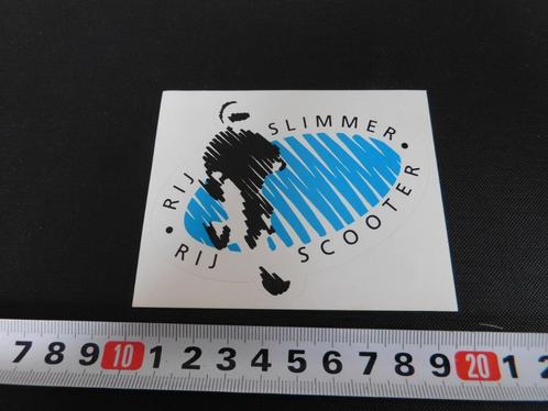 sticker Rij slimmer Rij Scooter *, Verzamelen, Stickers, Zo goed als nieuw, Bedrijf of Vereniging, Ophalen