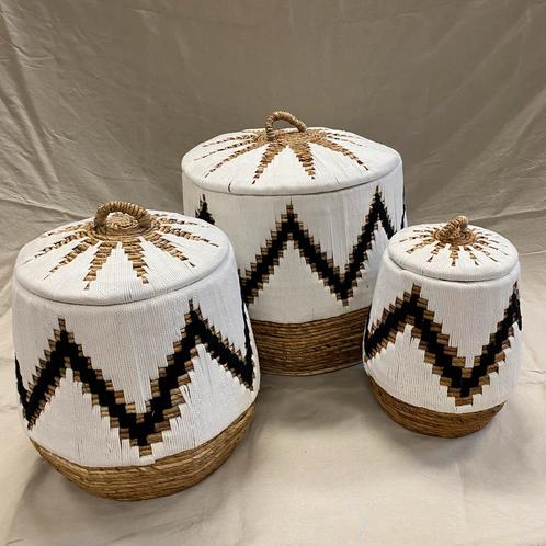 Te koop: Serie prachtige zeegras manden, Huis en Inrichting, Woonaccessoires | Schalen en Manden, Nieuw, Rond, Ophalen of Verzenden