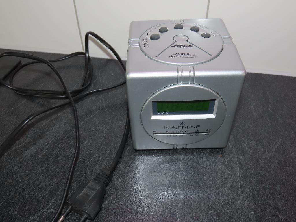 Wekkerradio Kubusvorm, Ophalen, Gebruikt, Digitaal