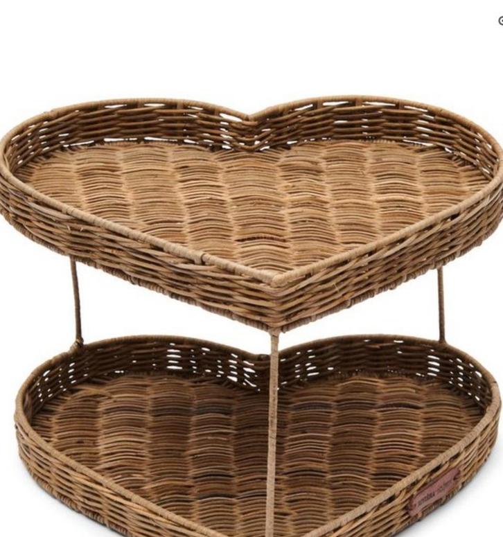 Riviera Maison Rattan Hart Etagère, Huis en Inrichting, Woonaccessoires | Etagères, Zo goed als nieuw, Ophalen
