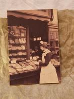 Ansichtkaart- oude foto. "Vrouw schort- Franse bakker"., Verzenden, Nieuw