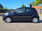 Peugeot 107 1.0 Active 5 Deurs - Airco - Stuurbekrachtiging, Voorwielaandrijving, Euro 5, Gebruikt, Metallic lak