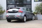Volvo V40 2.0 T2 Inscription - 122PK - LEDER - 17INCH - NAVI, Voorwielaandrijving, Gebruikt, 4 cilinders, 122 pk