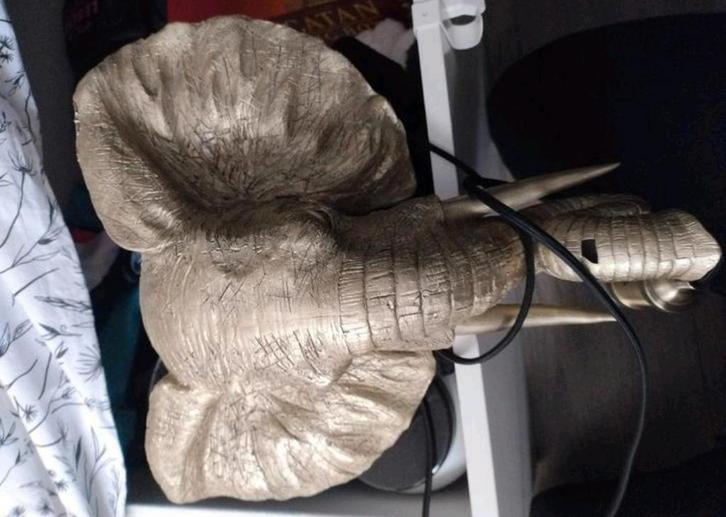 Gouden olifanten hoofd lamp, Huis en Inrichting, Lampen | Wandlampen, Gebruikt, Kunststof, Ophalen of Verzenden