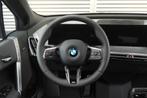 BMW iX xDrive60 / Trekhaak / Parking Assistant Professional, Auto's, BMW, Automaat, Zwart, IX, Zwart
