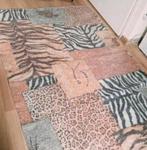 Patchwork vloerkleed met dierenprints, Ophalen, Gebruikt, 100 tot 150 cm, Bruin