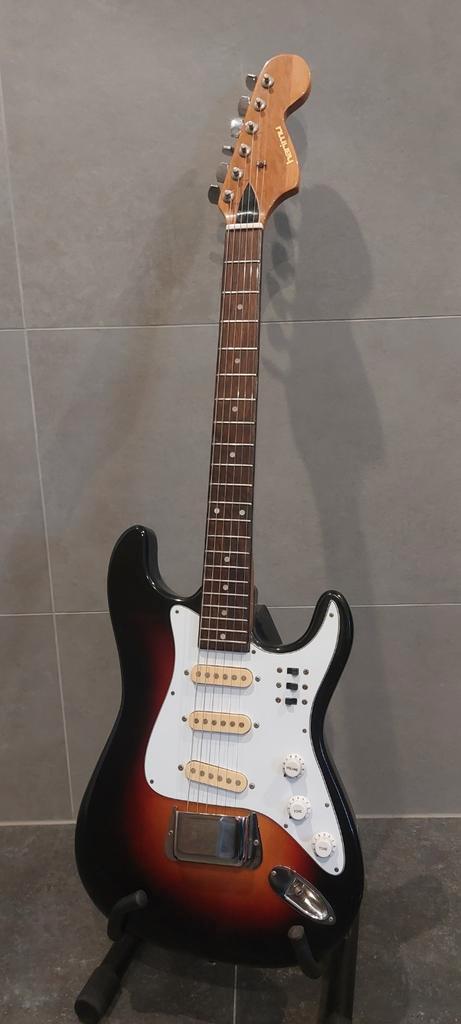 Harimu stratocaster, Muziek en Instrumenten, Snaarinstrumenten | Gitaren | Elektrisch, Zo goed als nieuw, Solid body, Overige merken