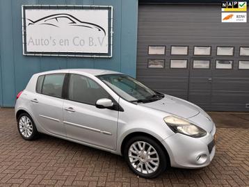 Renault Clio 1.2 TCe Dynamique 5-deurs Clima Navigatie Cruis beschikbaar voor biedingen