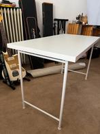 IKEA White Desk (120 x 60 x 73 cm), Ophalen of Verzenden, Zo goed als nieuw