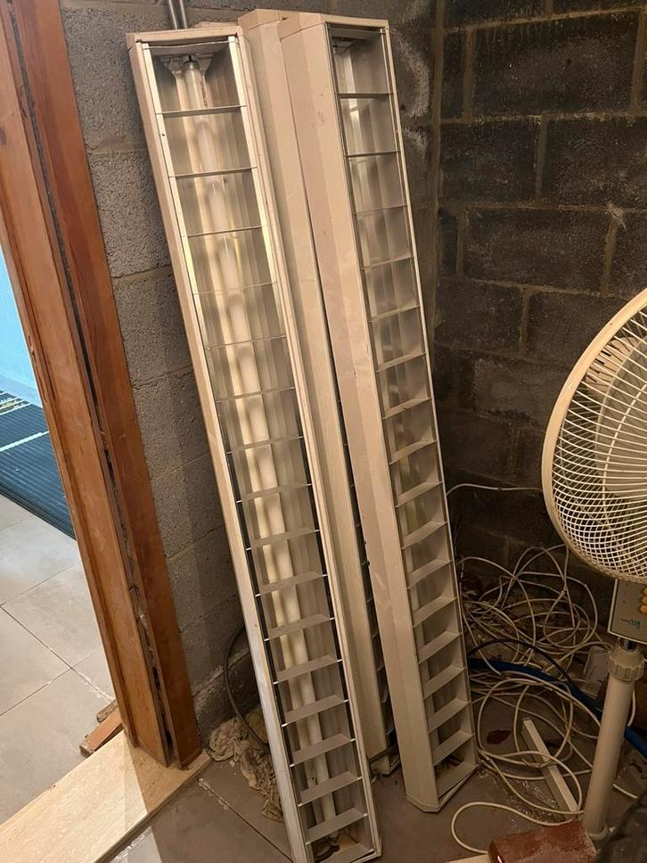 Tl verlichting Nato bunker Maastricht, Doe-het-zelf en Verbouw, Bouwverlichting, Gebruikt, Lamp met armatuur, 50 tot 200 watt