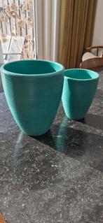 Twee prachtige vazen, Tuin en Terras, Bloempotten, Ophalen, Rond, Zo goed als nieuw, Aardewerk