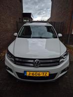 Zeer mooie Volkswagen Tiguan Executive, Auto's, Voorwielaandrijving, Euro 5, 74 €/maand, 4 cilinders