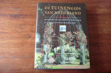 boek- De tuinengids van Nederland - Carla Oldenburger-Ebbers beschikbaar voor biedingen