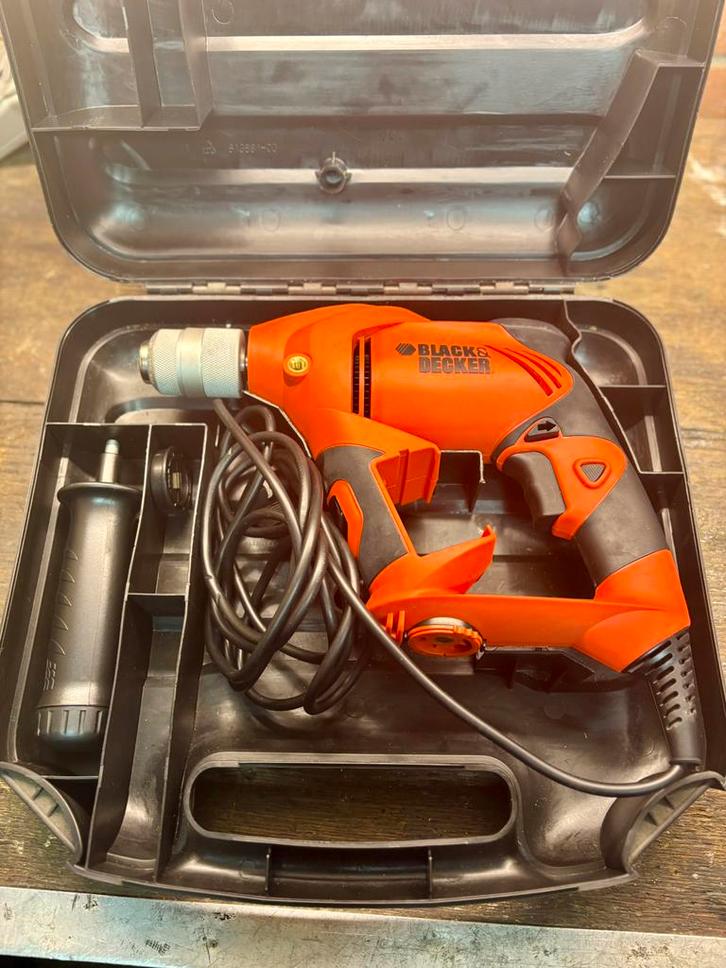 Black&Decker klopboormachine, Doe-het-zelf en Verbouw, Gereedschap | Boormachines, Zo goed als nieuw, Boormachine, Minder dan 400 watt