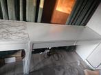 2 nette bureau van de ikea, Huis en Inrichting, Bureaus, Ophalen, Zo goed als nieuw