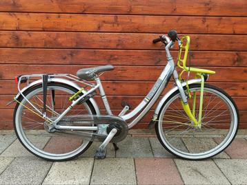 Prachtige Batavus Star 24 inch meisjesfiets met 3 V  beschikbaar voor biedingen