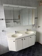 GRATIS Dubbele wastafel met kasten, kranen en verlichting, Huis en Inrichting, Badkamer | Badkamermeubels, Ophalen, Gebruikt, 100 tot 150 cm