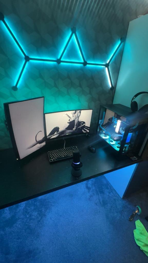 Mooie gaming setup | I9 32 gb Ram full waterloop, Computers en Software, Desktop Pc's, Zo goed als nieuw, 4 Ghz of meer, HDD, SSD