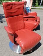 2 leren Tulipa fauteuils, Huis en Inrichting, Fauteuils, Ophalen, Minder dan 75 cm, Zo goed als nieuw, Metaal